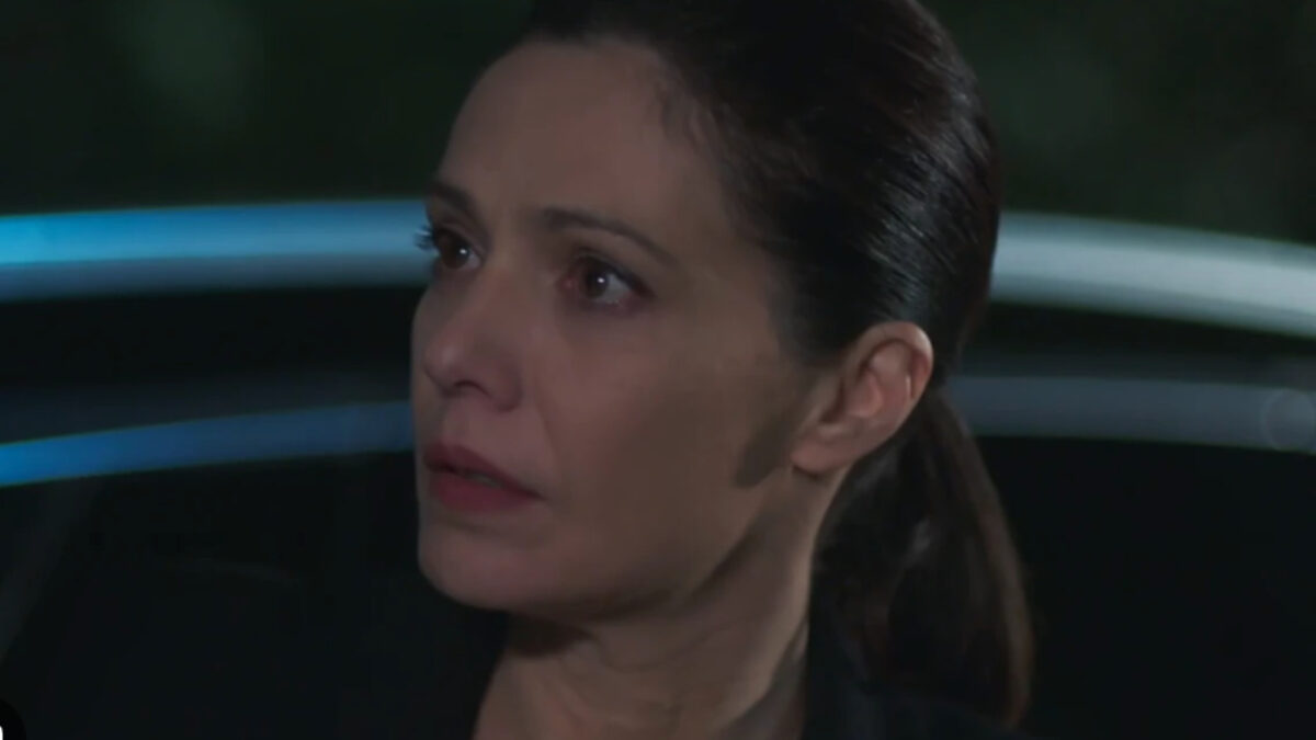 Μια νύχτα μόνο: Ο Οδυσσέας πέφτει στην αγκαλιά άλλης γυναίκας- Η Αρετή τους βλέπει μαζί και λυγίζει