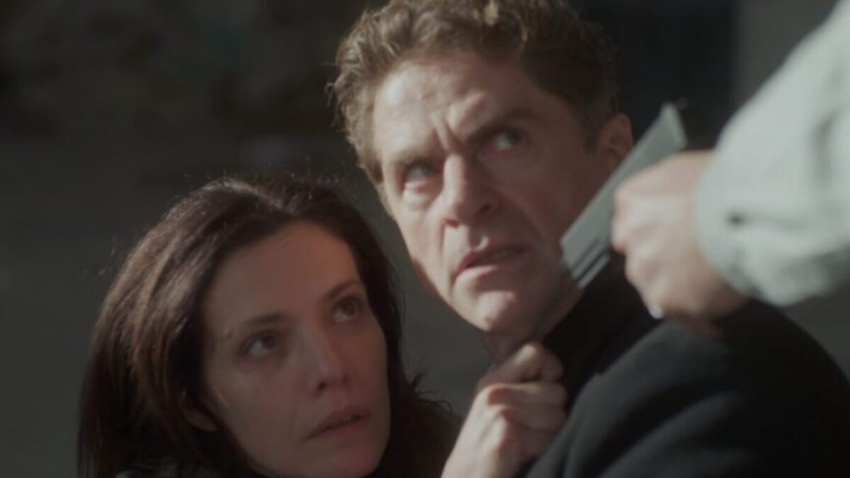 Μια Νύχτα Μόνο: Θα μετανιώσεις την ώρα που γεννήθηκες-Έξαλλος την στήνει στο τοίχο