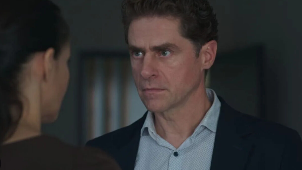 Μια νύχτα μόνο: Την βρίσκουν νεκρή στο διαμέρισμα της και ο Οδυσσέας καταρρέει