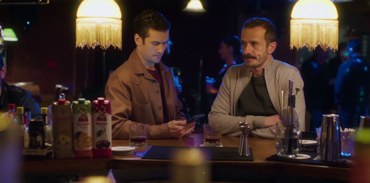 Μπαμπα σε αγαπω Περιλήψεις