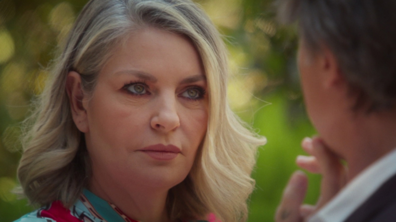 Να μ αγαπάς-Σοφία-