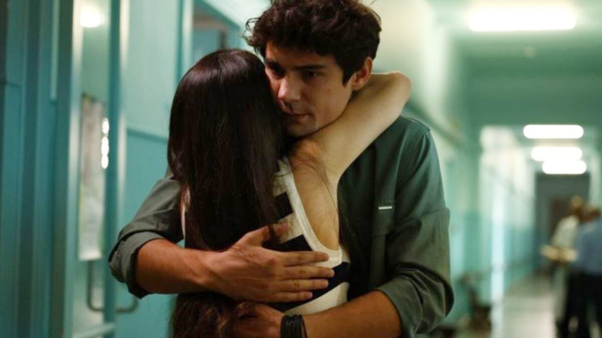 Να μ' αγαπάς: Τα ανησυχητικά σημάδια στο σώμα του τον οδηγούν στον θάνατο