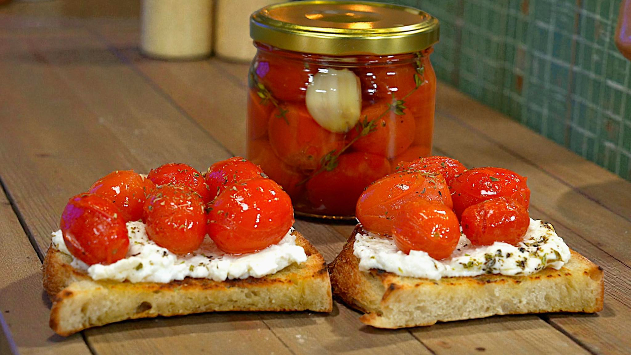 Ντοματάκι κονφί για σάντουιτς και μπρουσκέτες