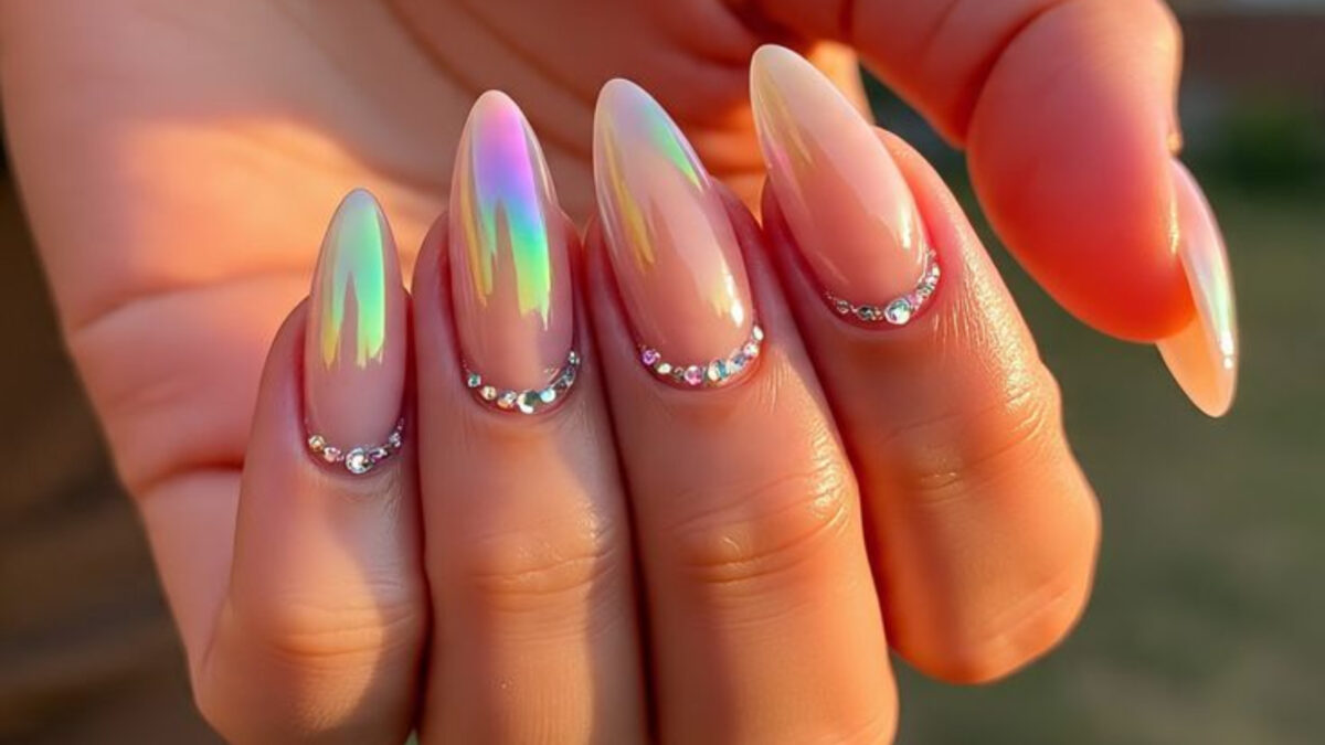 Νύχια Απριλίου 2026: Ιδέες για μανικιούρ με Πασχαλινά σχέδια και όχι μόνο που θα λατρέψεις