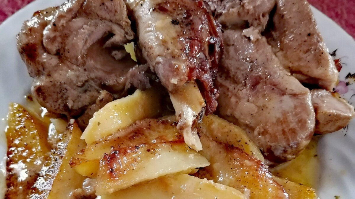 Πασχαλινό αρνάκι στη λαδόκολλα