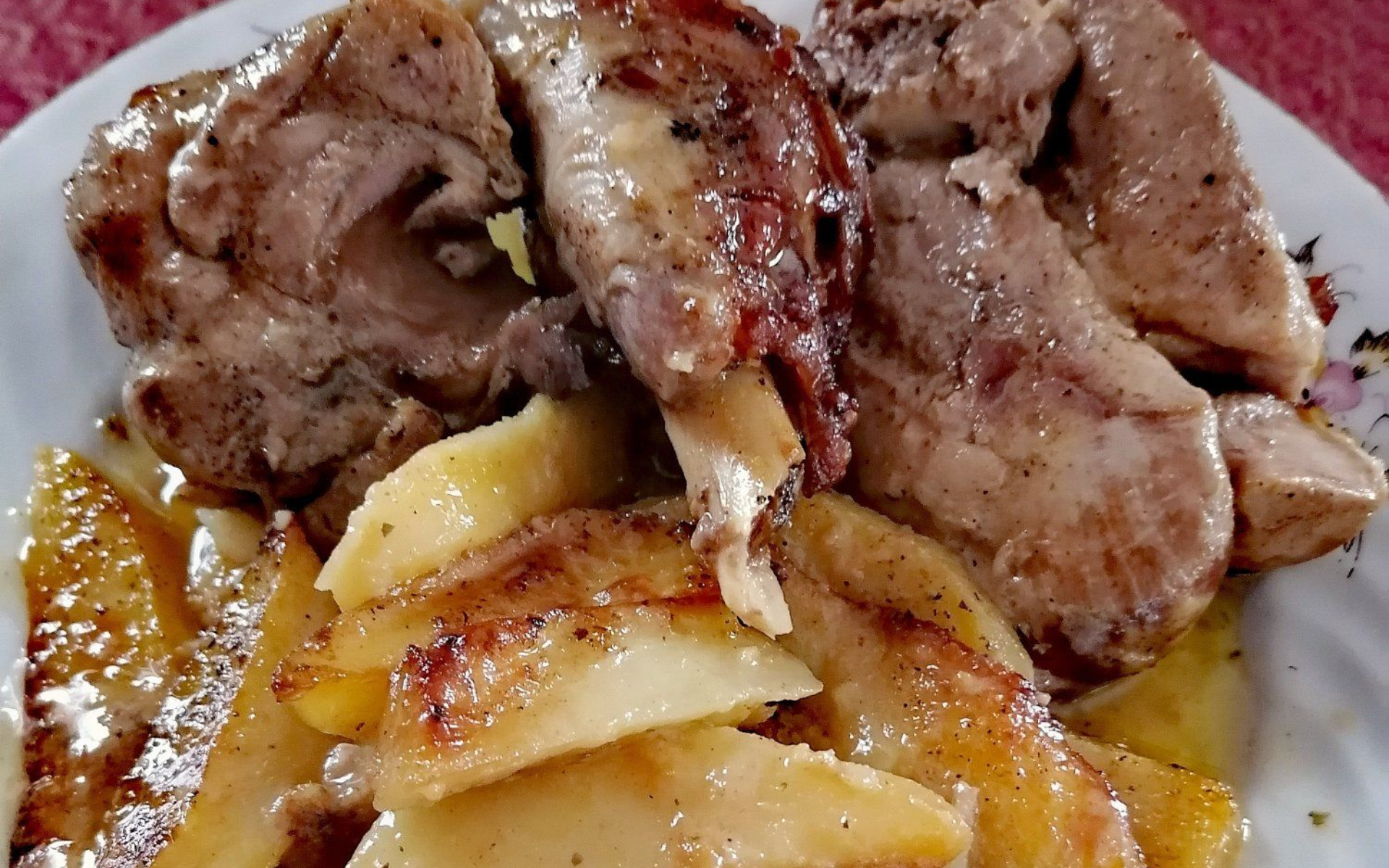 Πασχαλινό αρνάκι στη λαδόκολλα