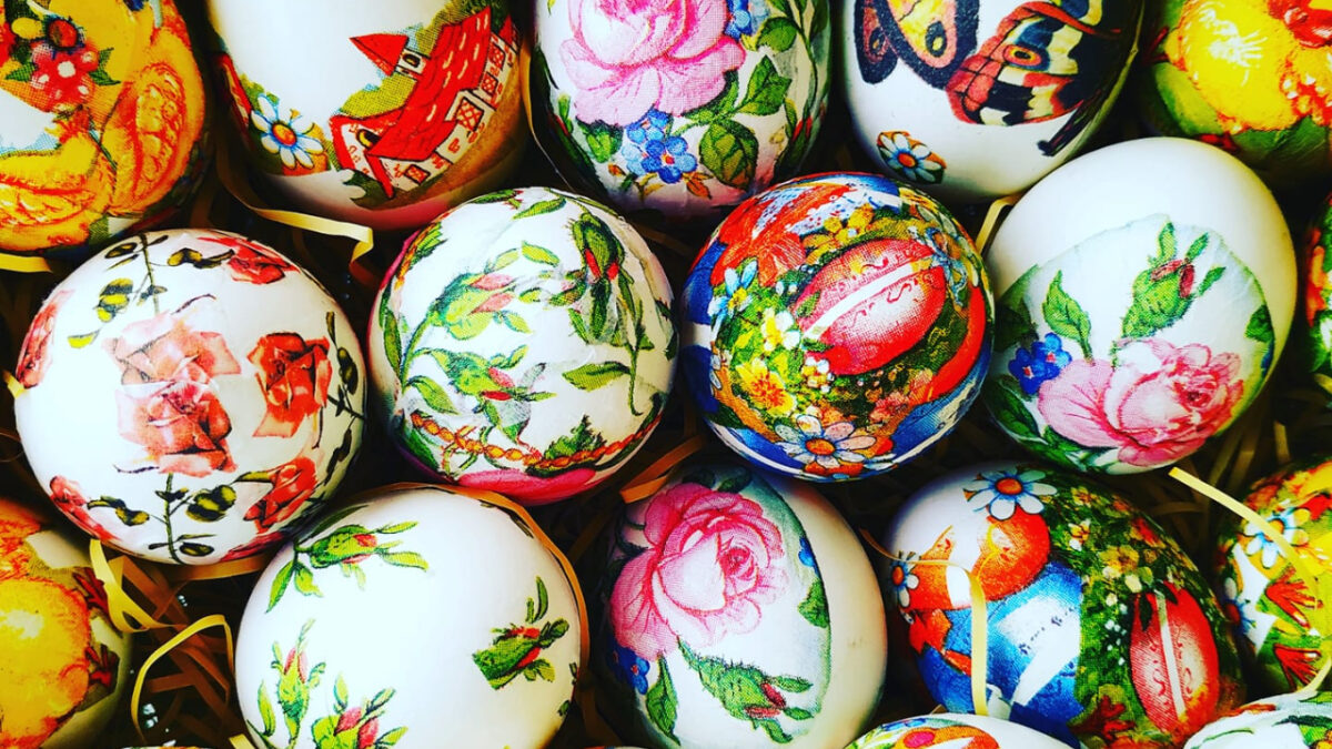Πώς να δώσεις εντυπωσιακά σχέδια στα Πασχαλινά αυγά με ντεκουπάζ - Αναλυτικός οδηγός