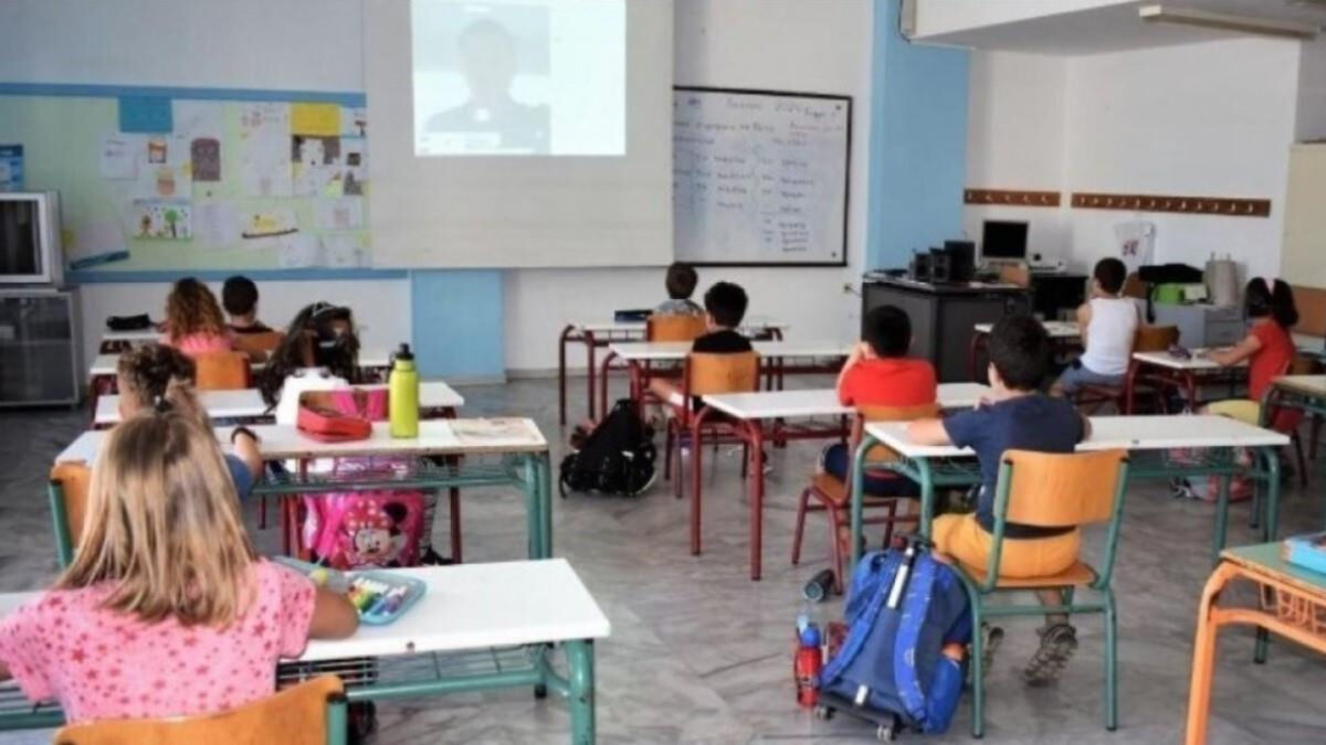 Σχολεία: Αλλαγές στο ωρολόγιο πρόγραμμα των μαθητών όλο τον Μάρτιο- Τι πρέπει να γνωρίζετε