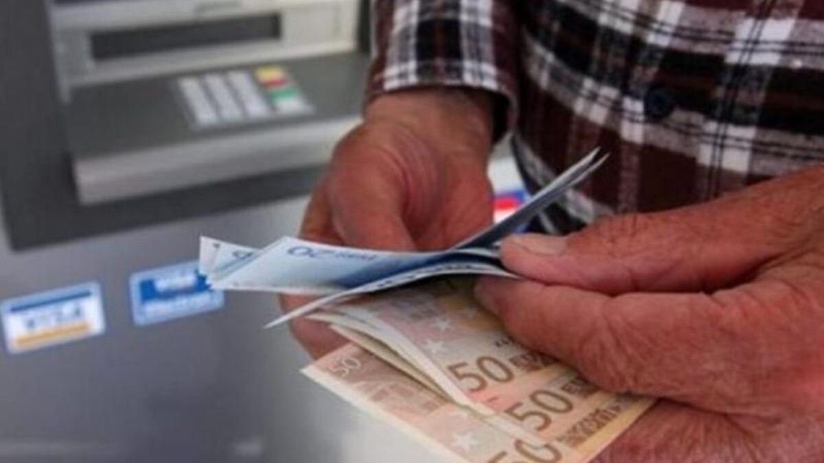 Σε ποιες συντάξεις μπαίνει μπλόκο και ποιους αφορά;