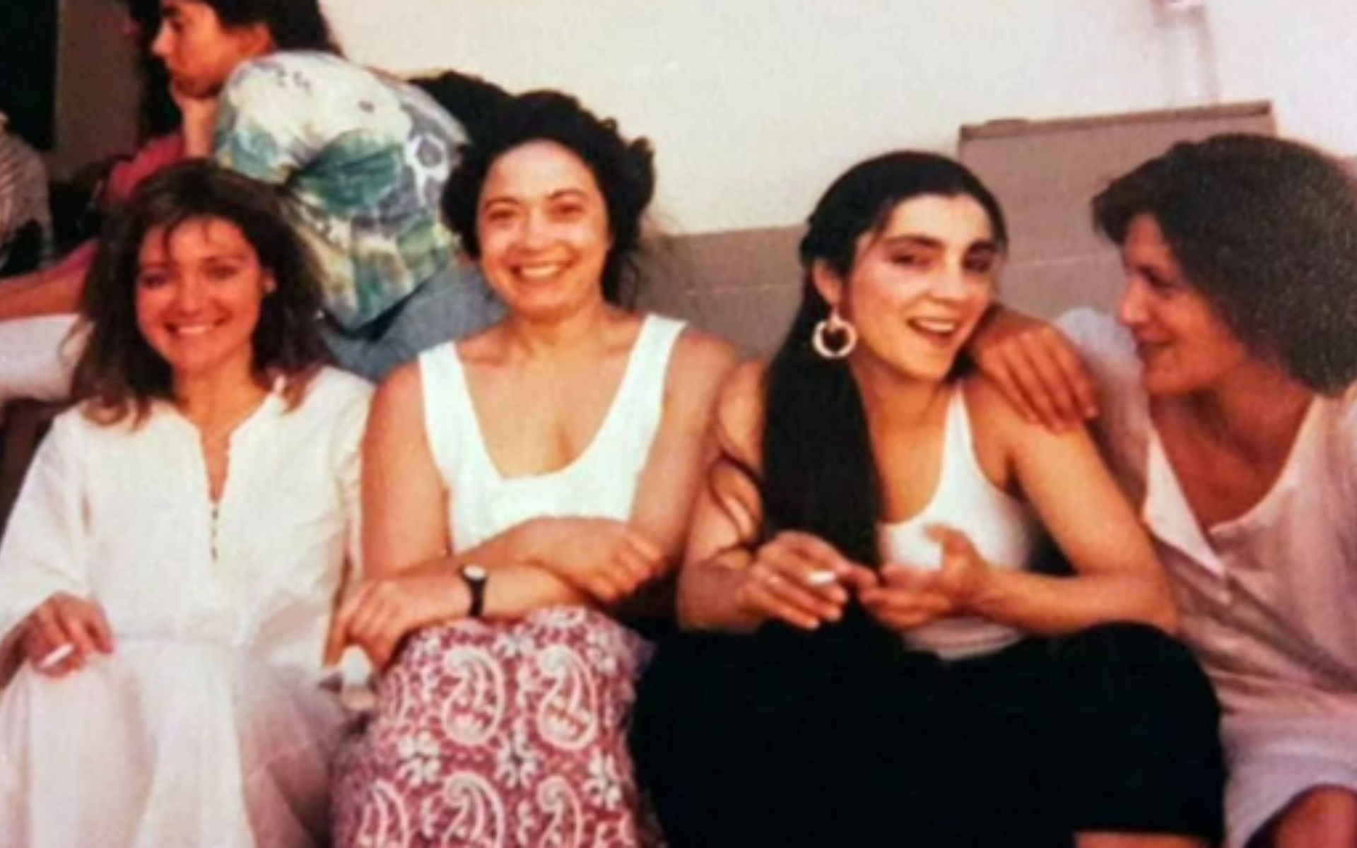 Η σπάνια φωτογραφία με τη Μαρία Καβογιάννη και τη Καίτη Κωνσταντίνου 40 χρόνια πριν