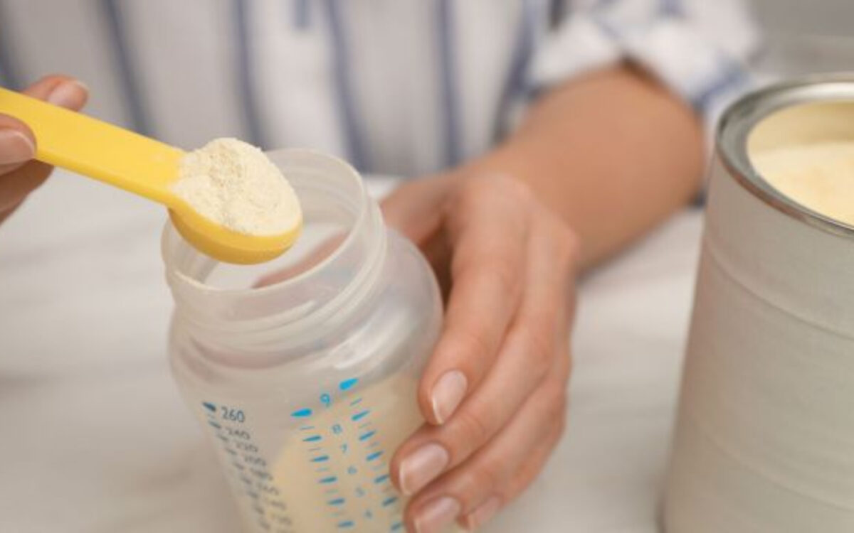 Συναγερμός για βρεφικά γάλατα: Βρέφος στο νοσοκομείο μετά την κατανάλωση του γάλακτος της Danone