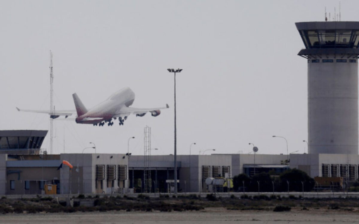 Συναγερμός στην Κύπρο: Έκλεισε ο εναέριος χώρος στην Λάρνακα
