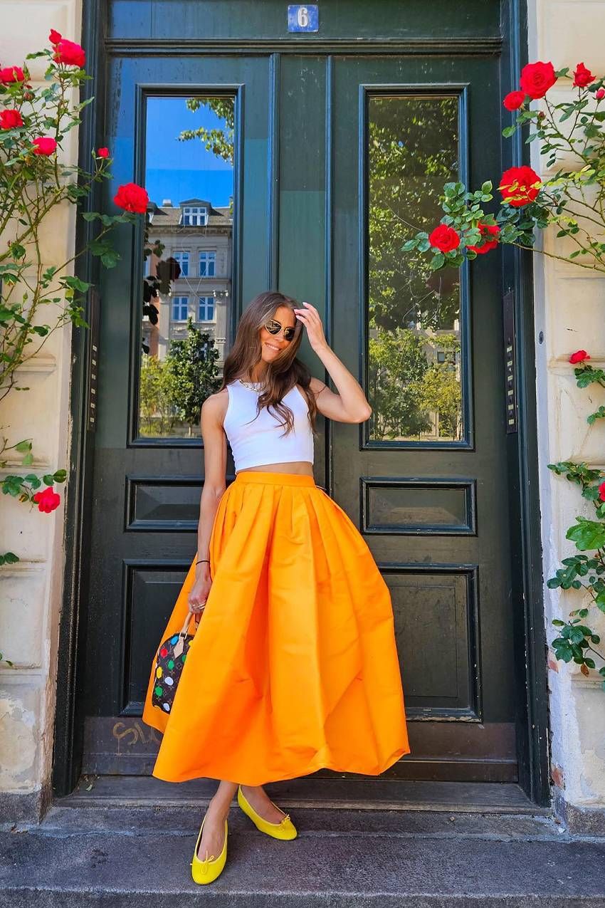 Τα έντονα χρώματα στο ντύσιμο θα είναι το απόλυτο trend για το Καλοκαίρι 2026 - Ιδέες για μοντέρνο color blocking