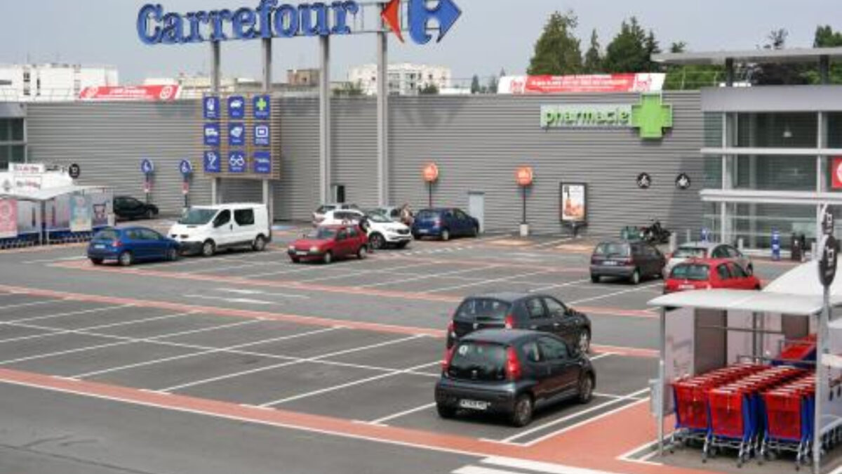 Τέλος το δωρεάν πάρκινγκ στα σούπερ μάρκετ: Τα νέα μέτρα για τους χώρους στάθμευσης