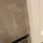 Το κόλπο των 3 υλικών για να κάνεις τις inox επιφάνειες να αστράψουν χωρίς τρίψιμο
