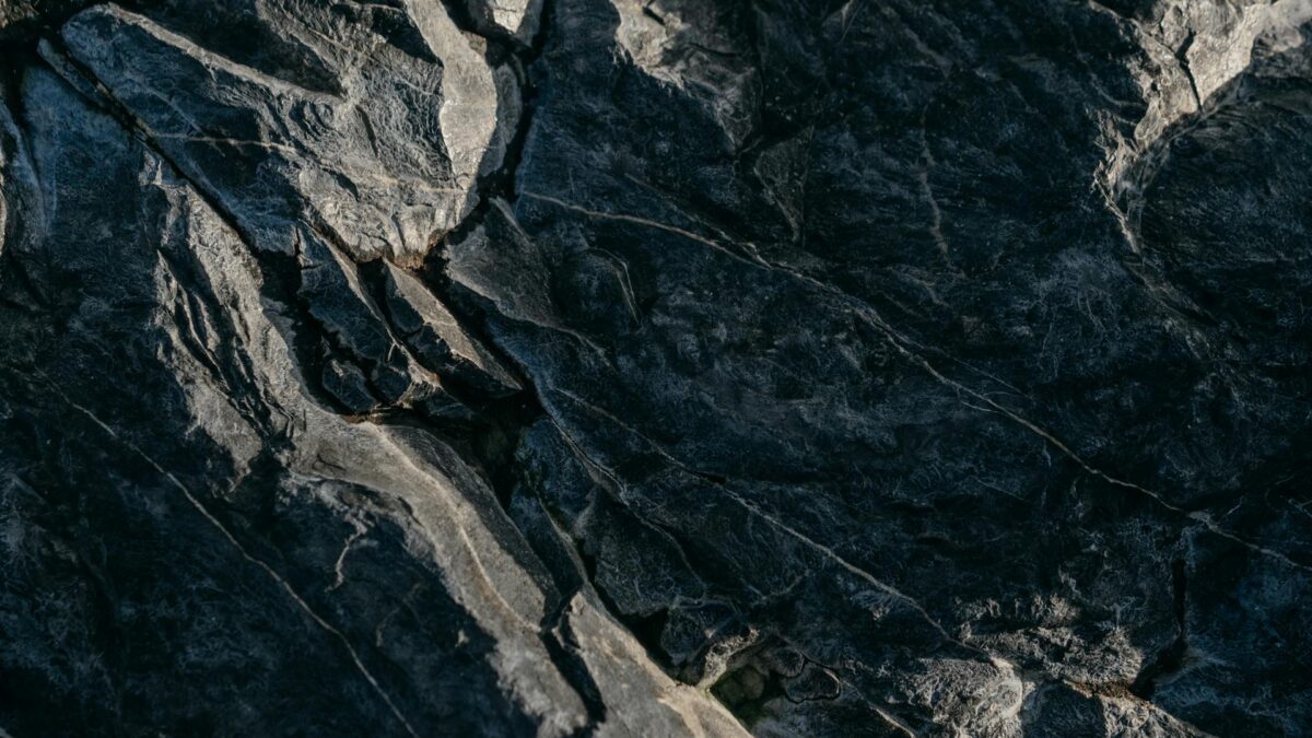 Το ψυχολογικό τεστ του βράχου θα σου αποκαλύψει ποιο είναι το σημαντικότερο στήριγμα για σένα