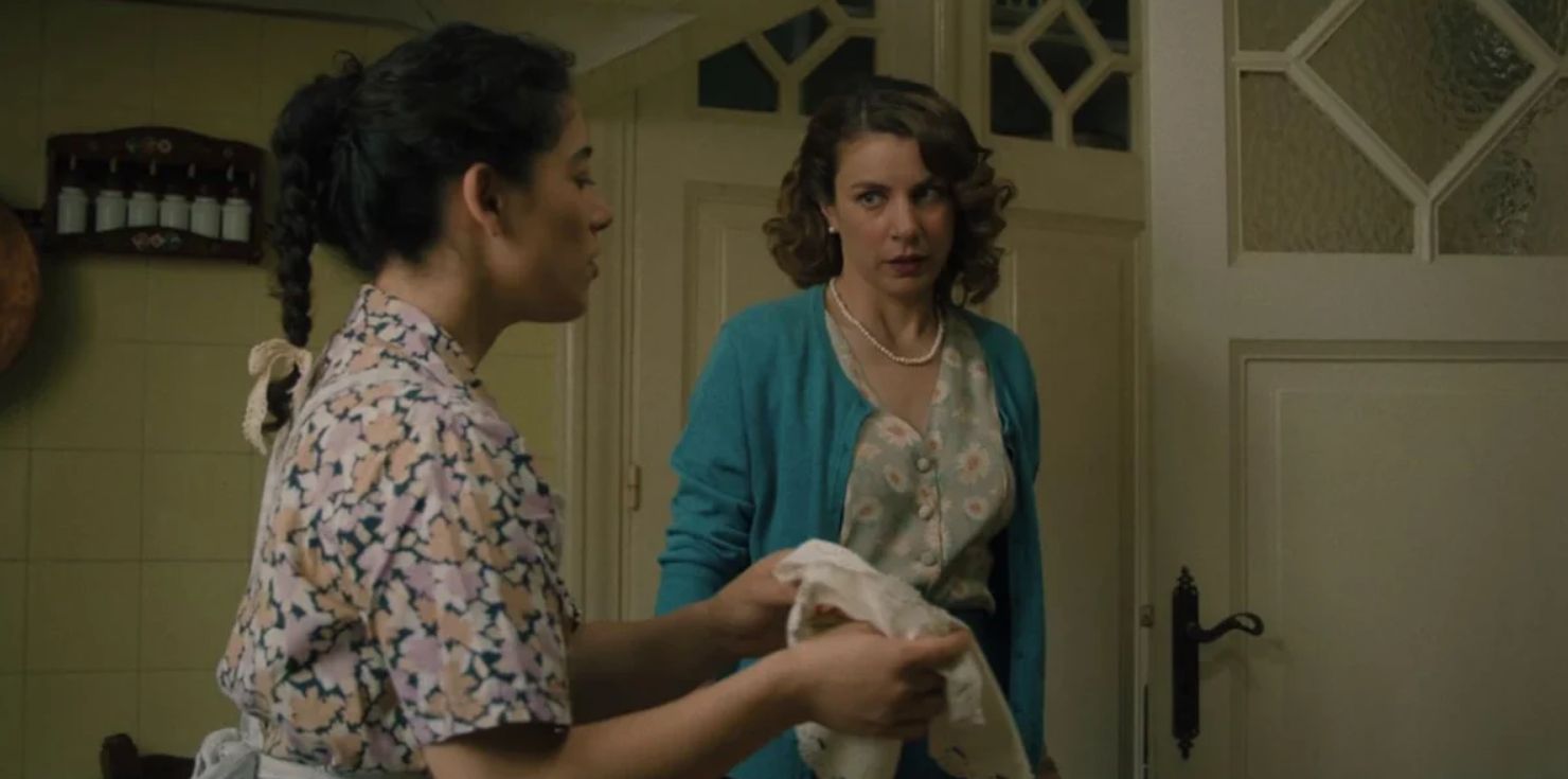 Το Σπίτι δίπλα στο Ποτάμι: Η Ιουλία παίζει με τη φωτιά και απομονώνεται από όλους