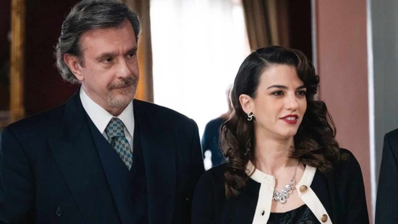 Το Σπίτι Δίπλα στο Ποτάμι:-Απόστολος-Μελισσάνθη-