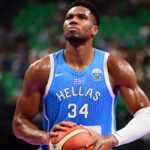 Τραυματισμός για τον Γιάννη Αντετοκούνμπο