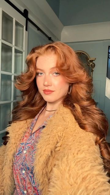 Farrah fawcett haicut: Πώς το κούρεμα της εμβληματικής ηθοποιού του '70 γίνεται ξανά trend το 2026- Μοντέρνες ιδέες για κάθε γυναίκα