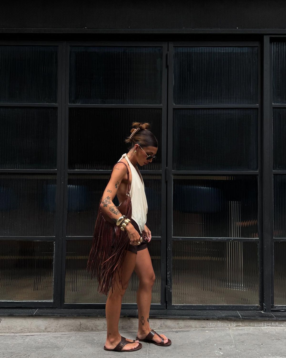 Fringes: Η τάση που θα φοράς από το πρωί στη δουλειά μέχρι το βράδυ στο κλαμπ