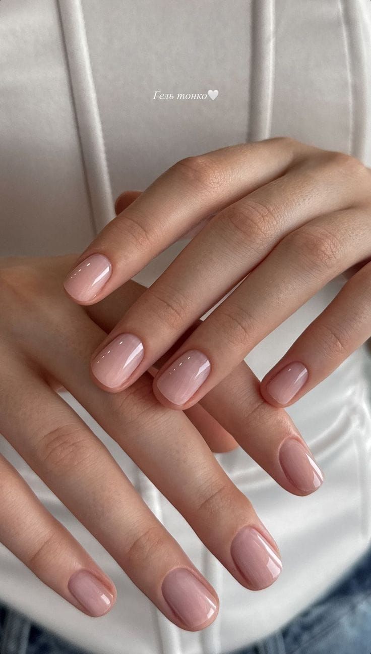 Old Money Manicure: 10 ιδέες με τη νέα τάση του Καλοκαιριού στα νύχια για clean αποτέλεσμα