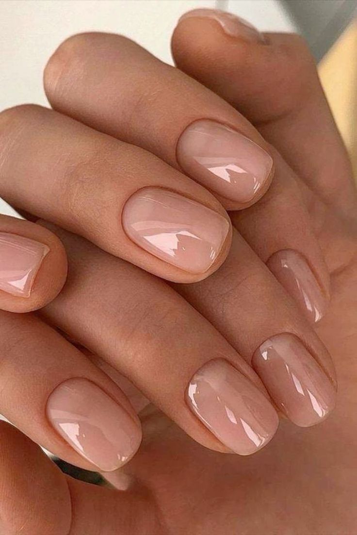 Old Money Manicure: 10 ιδέες με τη νέα τάση του Καλοκαιριού στα νύχια για clean αποτέλεσμα