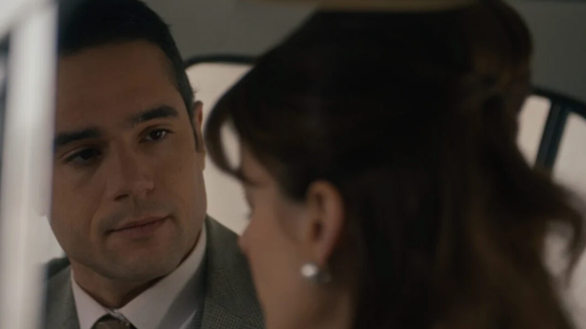 Porto Leone: Η Άντζελα πλησιάζει τον Ορέστη και η Βούλα καταρρέει