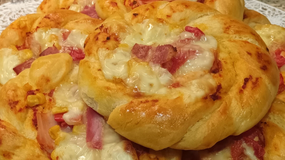 Αφράτα πιτσάκια για κολατσιό στο σχολείο