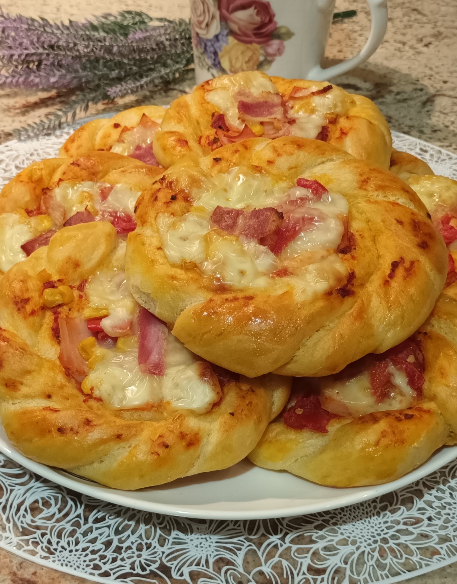 Αφράτα πιτσάκια για κολατσιό στο σχολείο