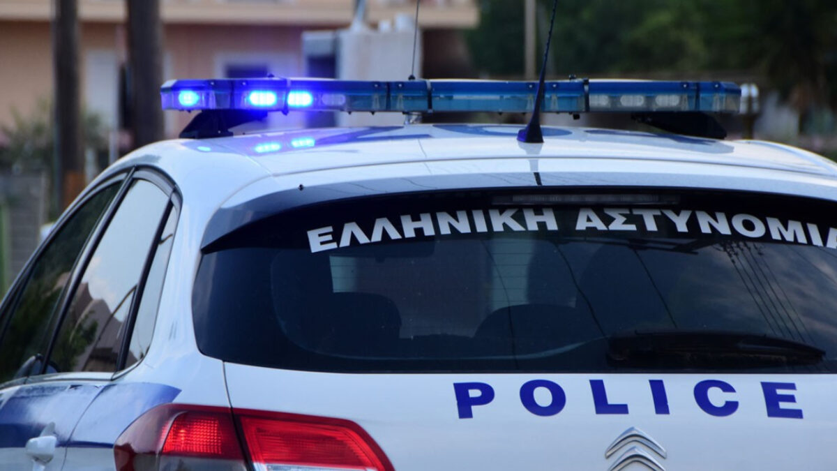 Αυτός είναι ο πασίγνωστος παρουσιαστής που έπαιξε μπουνιές σε κλαμπ στη Νάξο (Βίντεο)