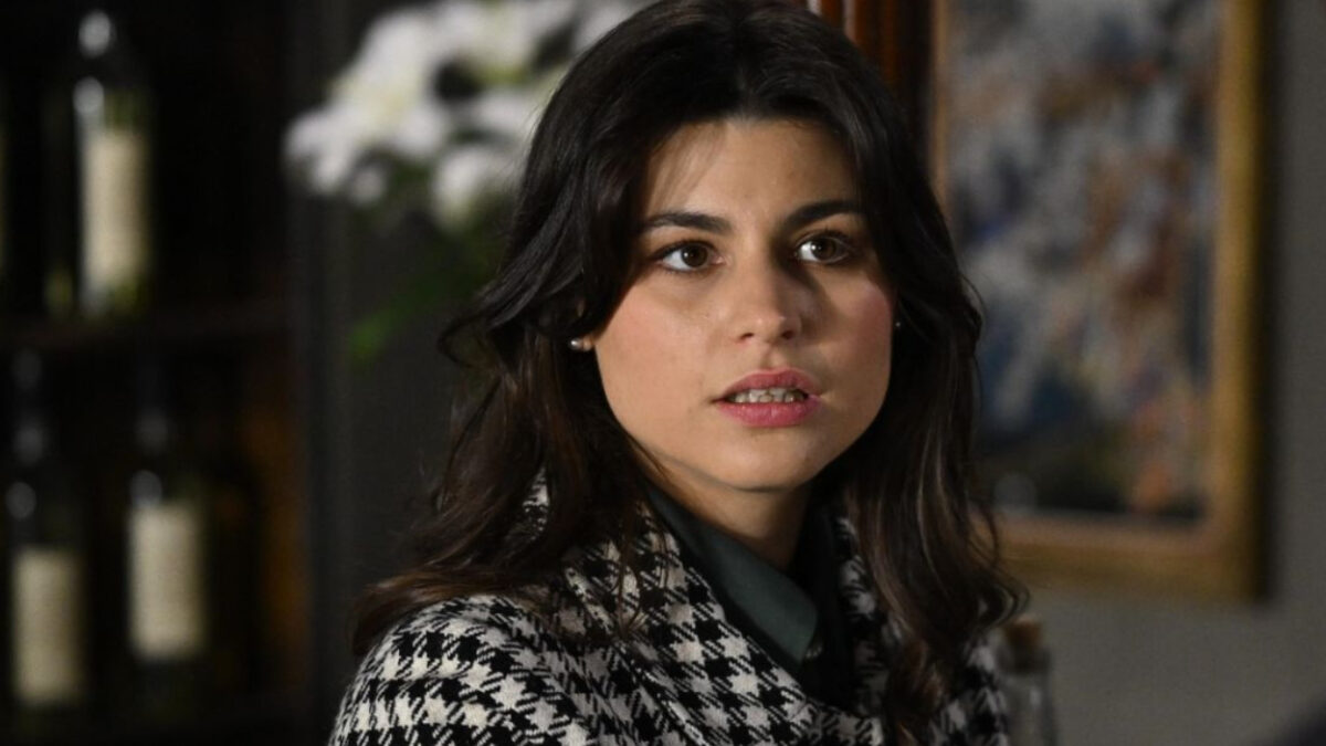 Άγιος Έρωτας: Η γνωριμία που της στοιχειώνει την ζωή