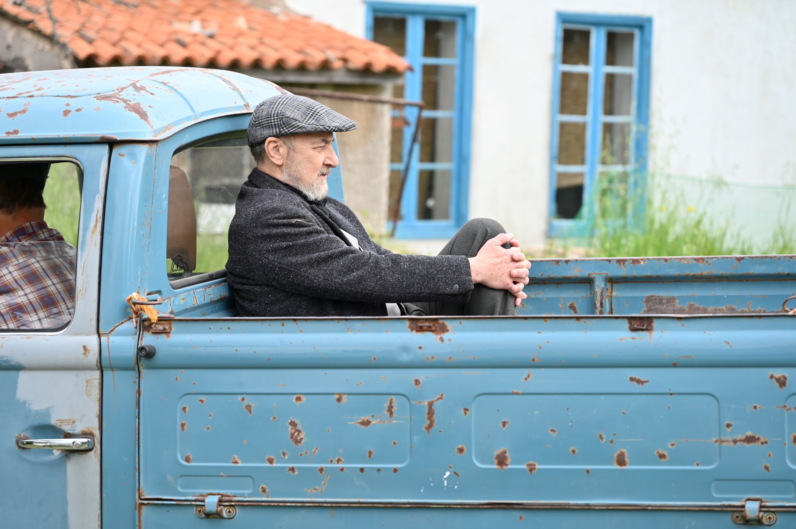 Άγιος Έρωτας: Ο Λεωνίδας γίνεται αδίστακτος- Χρησιμοποιεί τη Χλόη για να σκοτώσει τον Παύλο