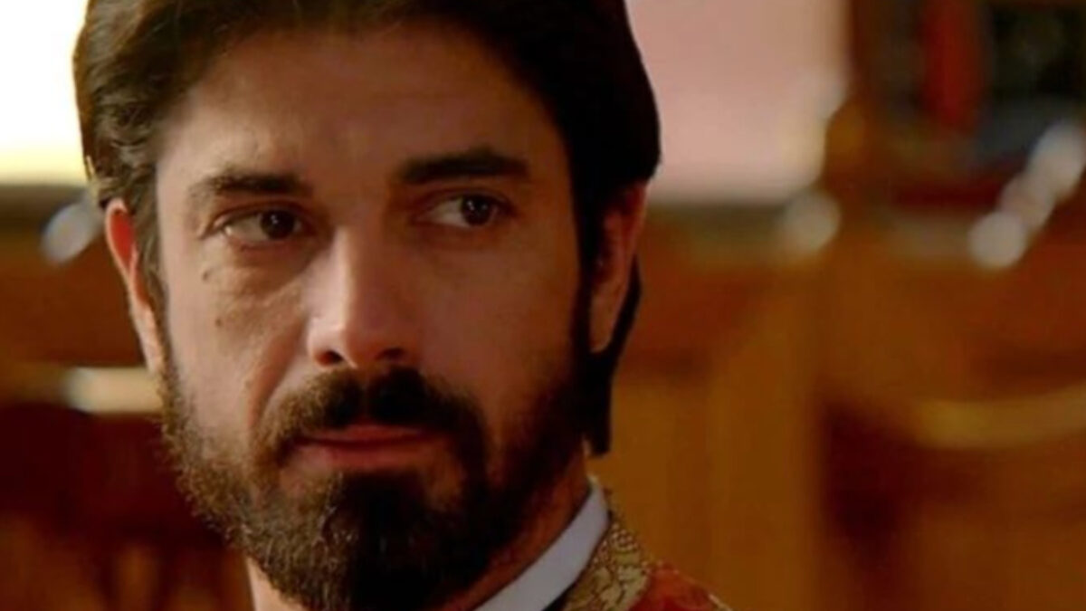 Άγιος Έρωτας: Ο Νικόλαος πετάει οριστικά τα ράσα- Αυτό είναι το νέο του επάγγελμα