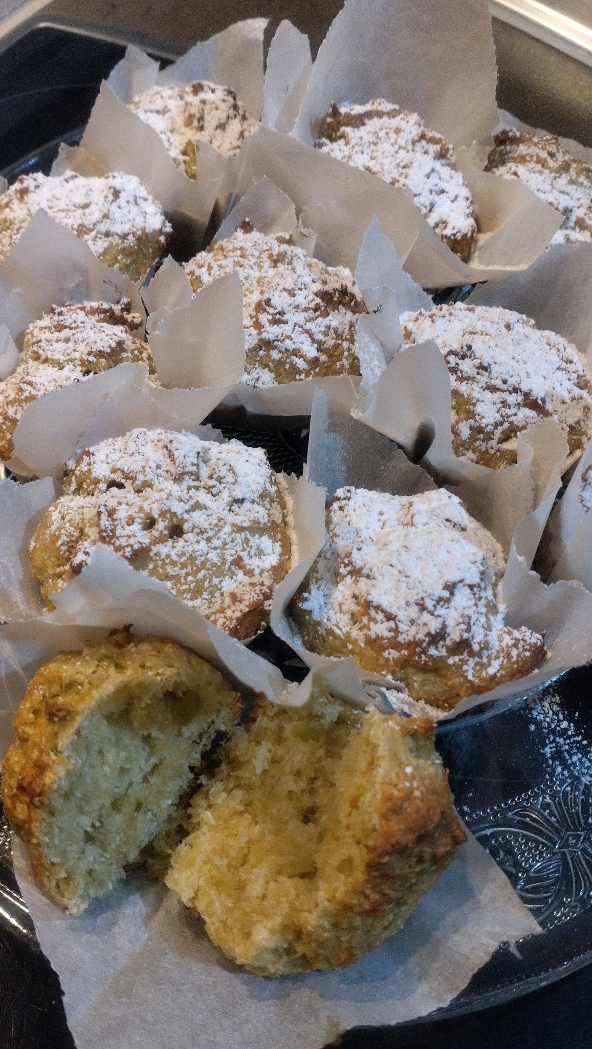 Αλάδωτα muffins με ινδοκάρυδο για τη Μεγάλη Εβδομάδα