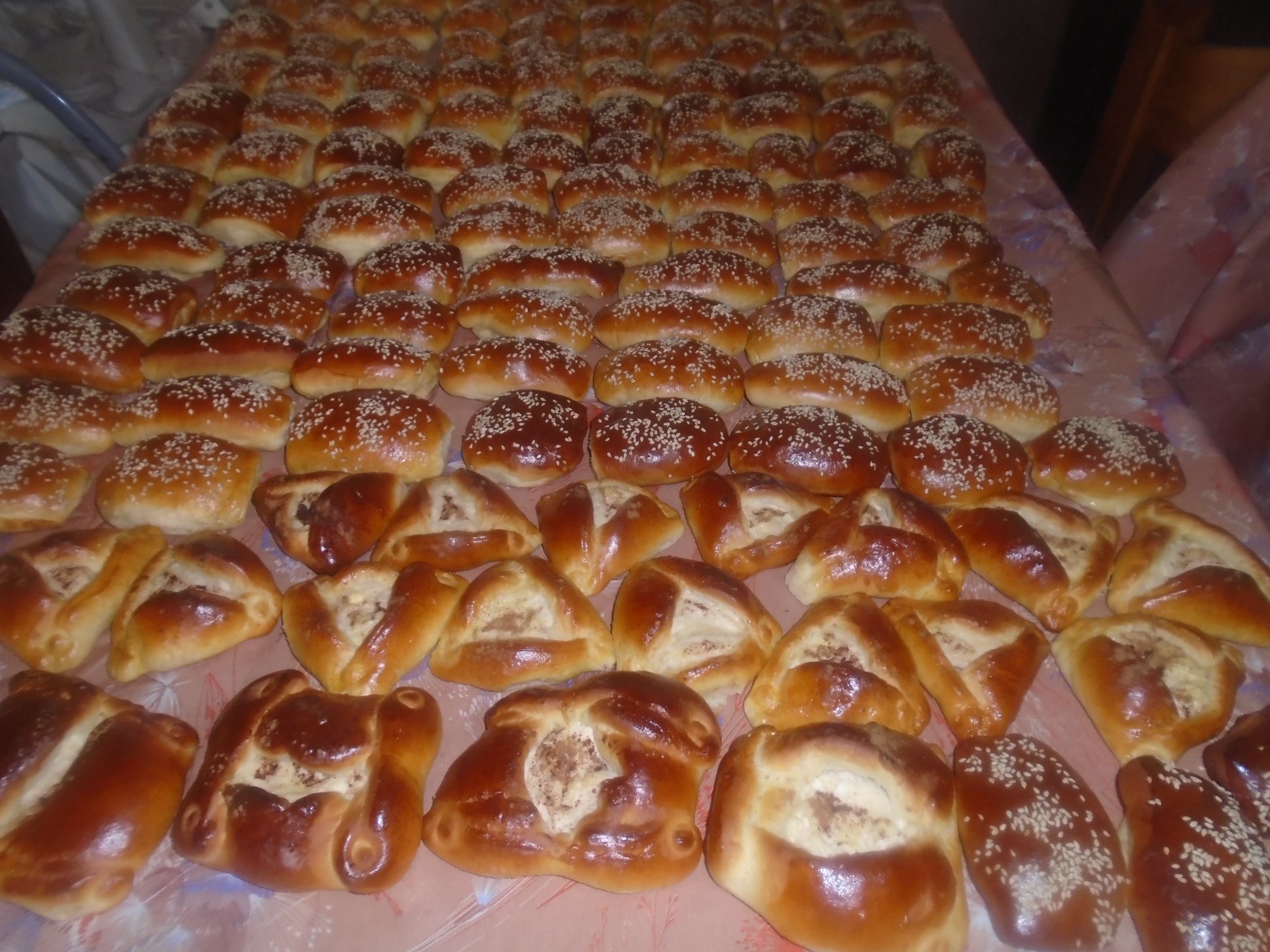 Ανεβατές Καλτσούνες Κρήτης: Παραδοσιακή συνταγή 120 ετών