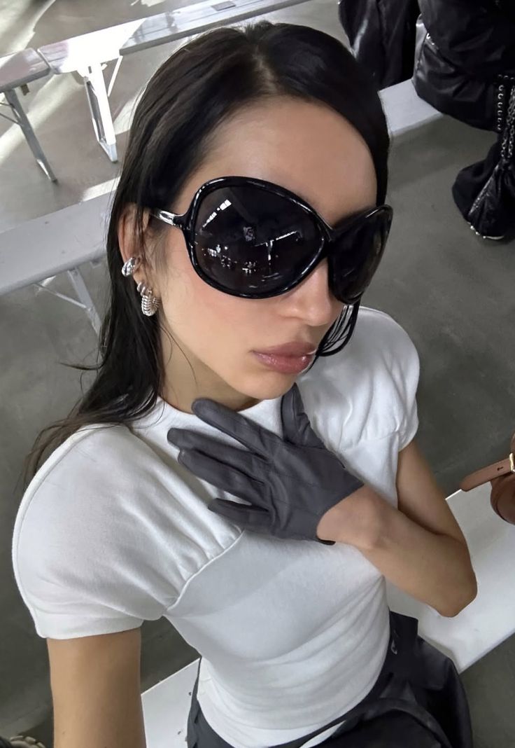 Άνοιξη – Καλοκαίρι 2026: Οι τάσεις στα γυαλιά ηλίου