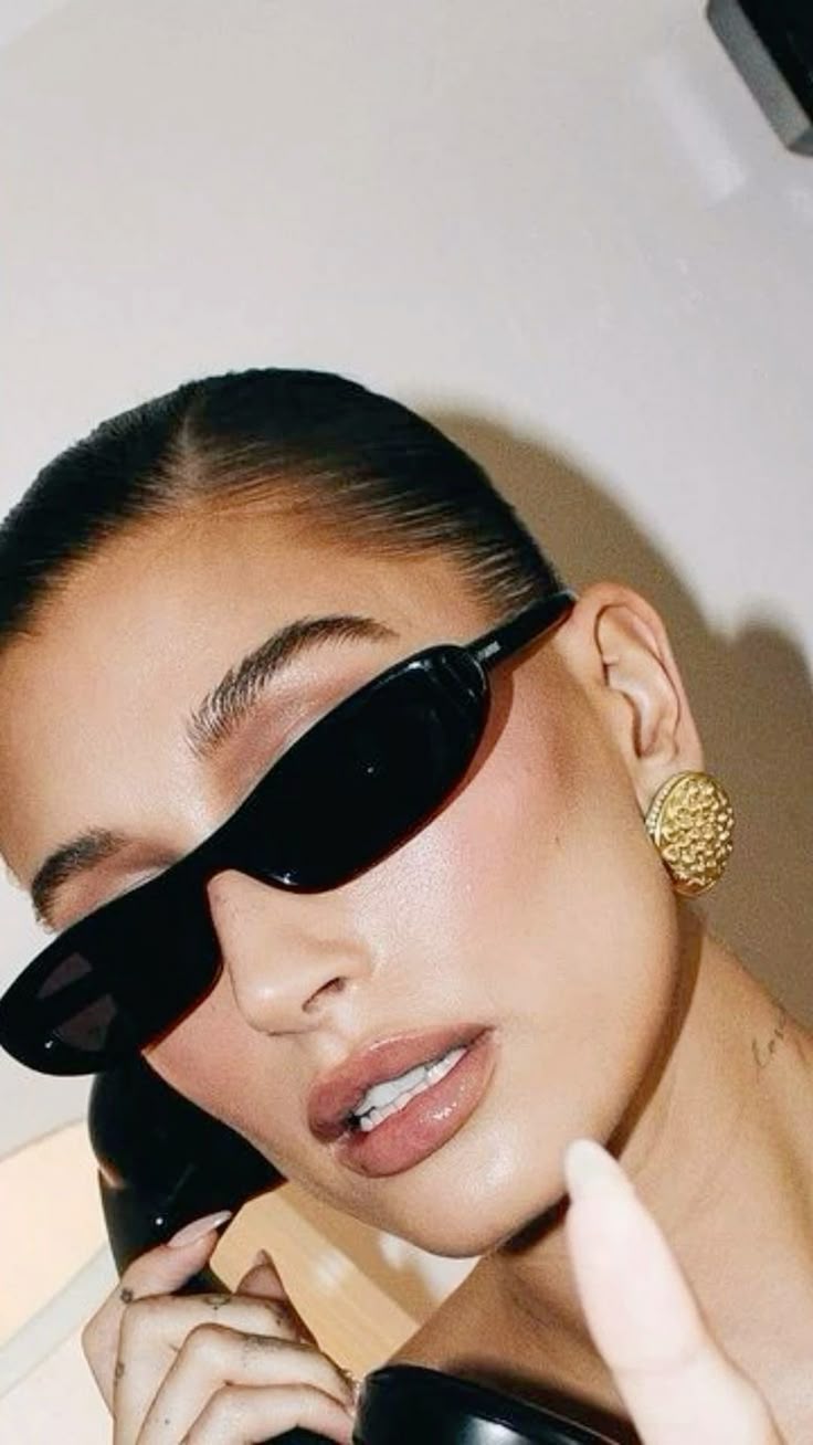 Άνοιξη – Καλοκαίρι 2026: Οι τάσεις στα γυαλιά ηλίου