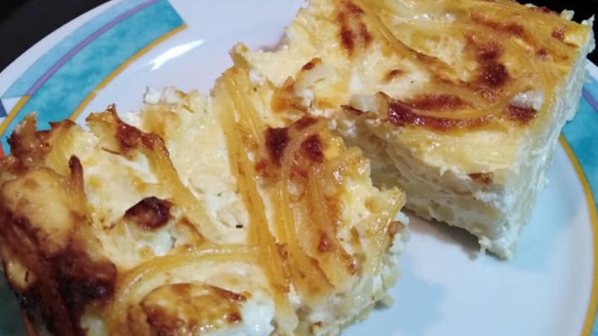 Χωριάτικο παστίτσιο της γιαγιάς με φέτα