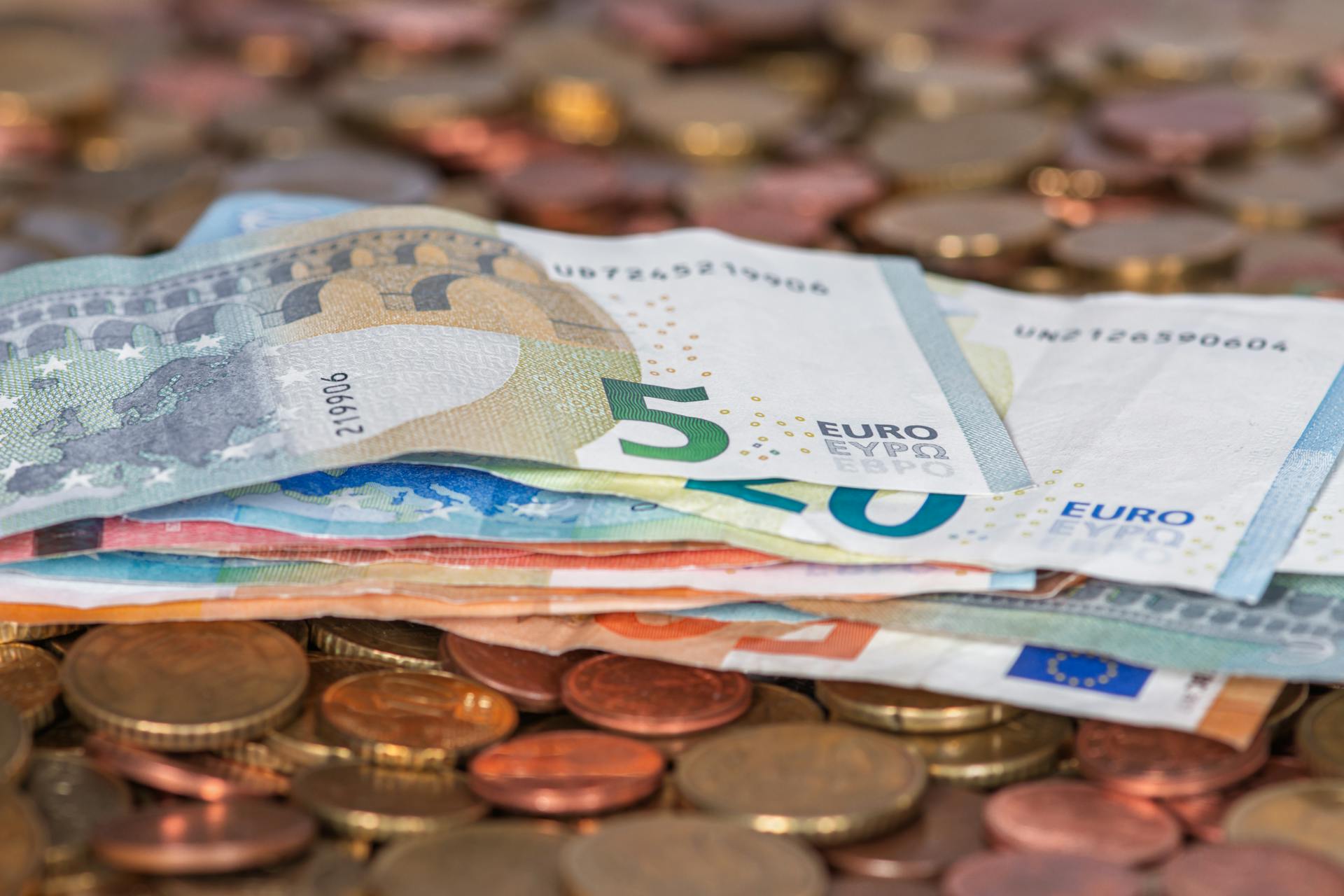 Δανειοδότηση από ηλεκτρονικές τράπεζες: Τί πρέπει να προσέξεις