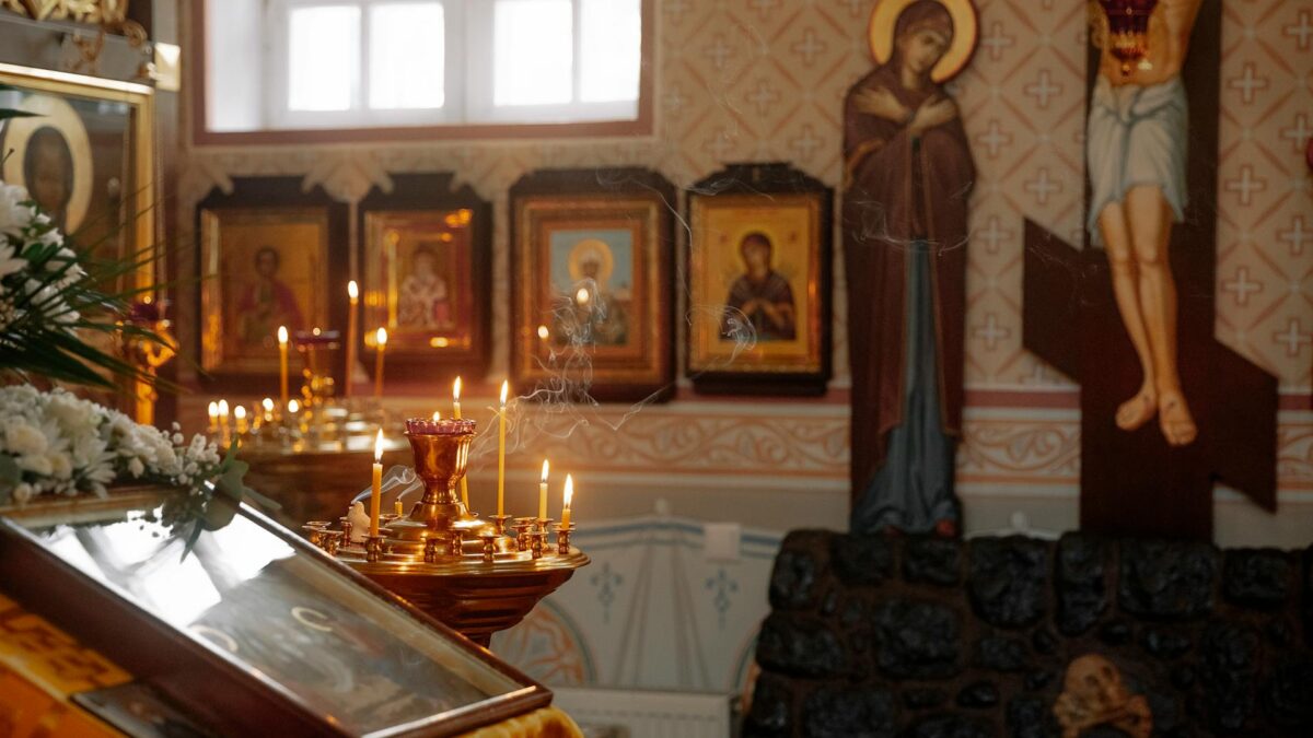 Δάσκαλοι πήγαν για εκκλησιασμό με τους μαθητές τους και...τους ξέχασαν στην εκκλησία