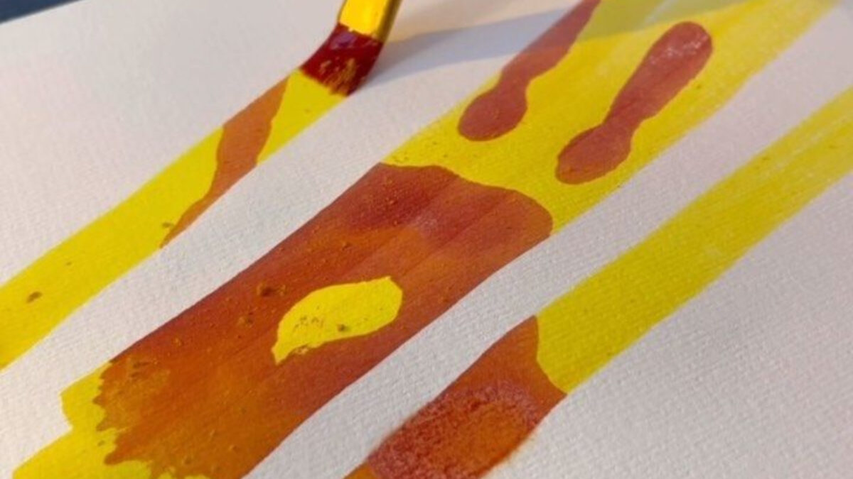 Δημιουργικό παιχνίδι: Φτιάξε με τα παιδιά αόρατο μελάνι για να τα απασχολήσεις τις ημέρες του Πάσχα