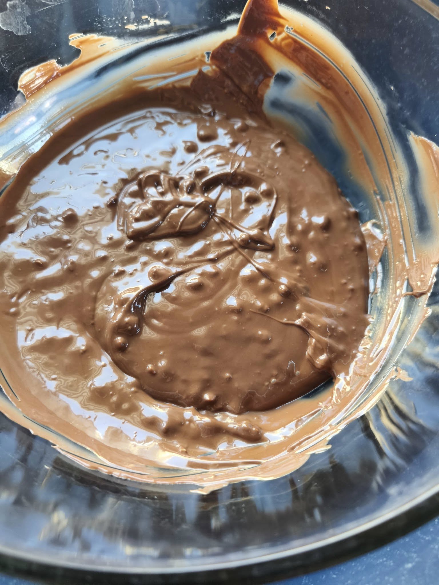 Εύκολα παγωτίνια Snickers για το Πασχαλινό τραπέζι