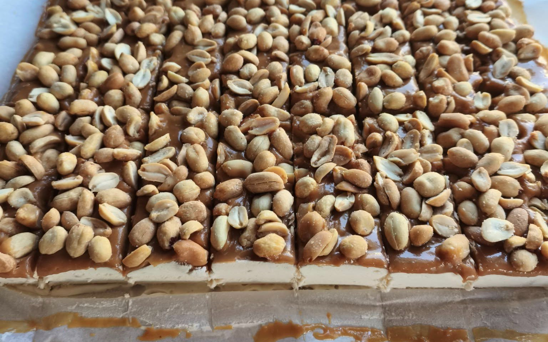 Εύκολα παγωτίνια Snickers για το Πασχαλινό τραπέζι