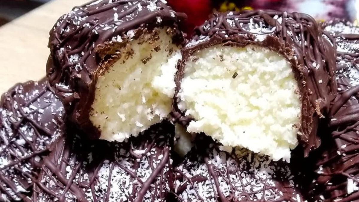 Εύκολα τρουφάκια καρύδας για τη Πρωτομαγιά