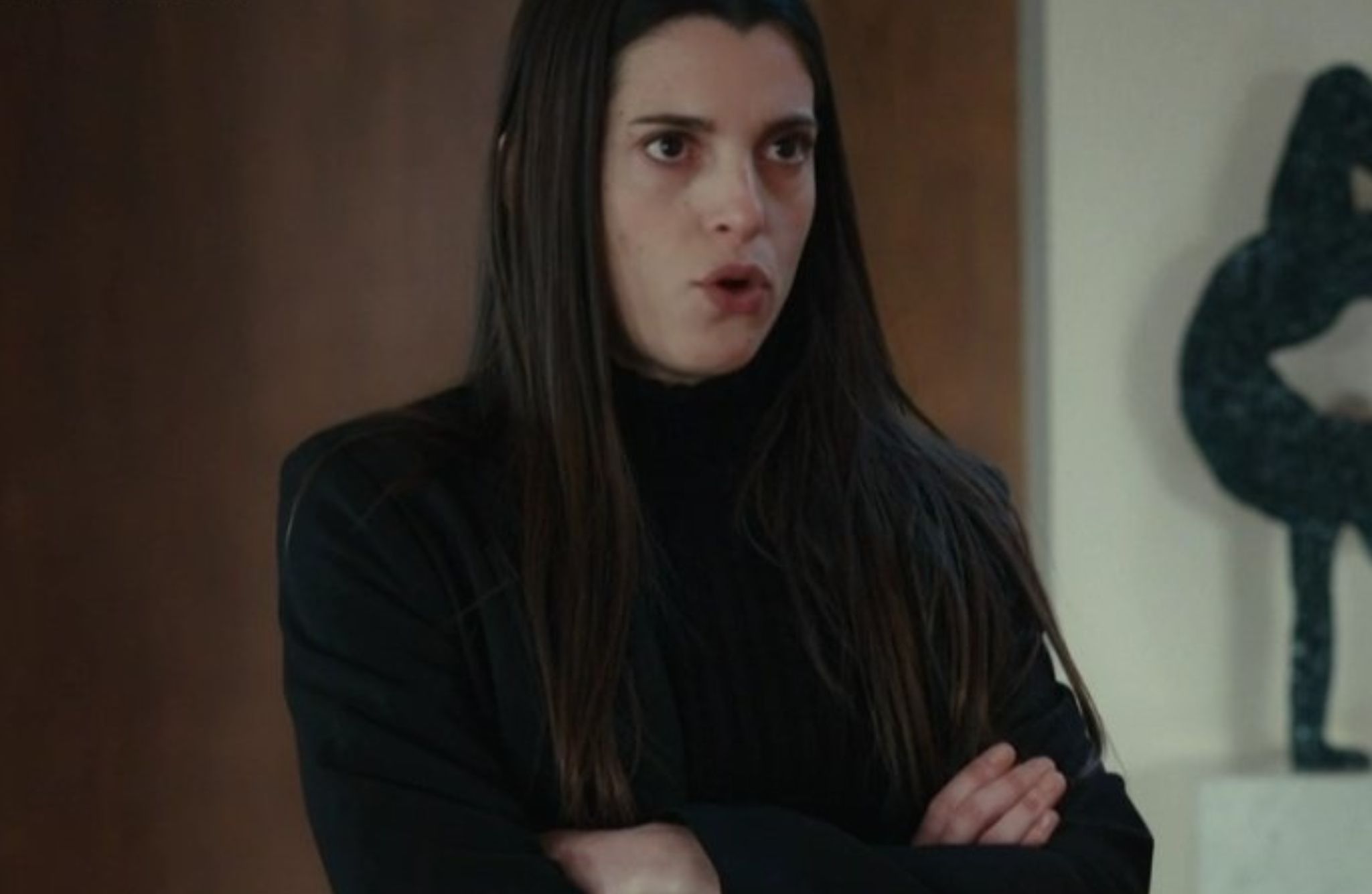 Η Γη της Ελιάς: Ο Κωνσταντίνος παντρεύεται και η Ισμήνη παίρνει εκδίκηση