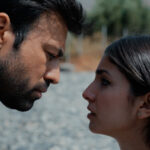 Η Γη της Ελιάς: Σε κατάσταση αμόκ την απειλεί και την δέρνει- «Θα σε λιώσω. Θα πεθάνεις!»