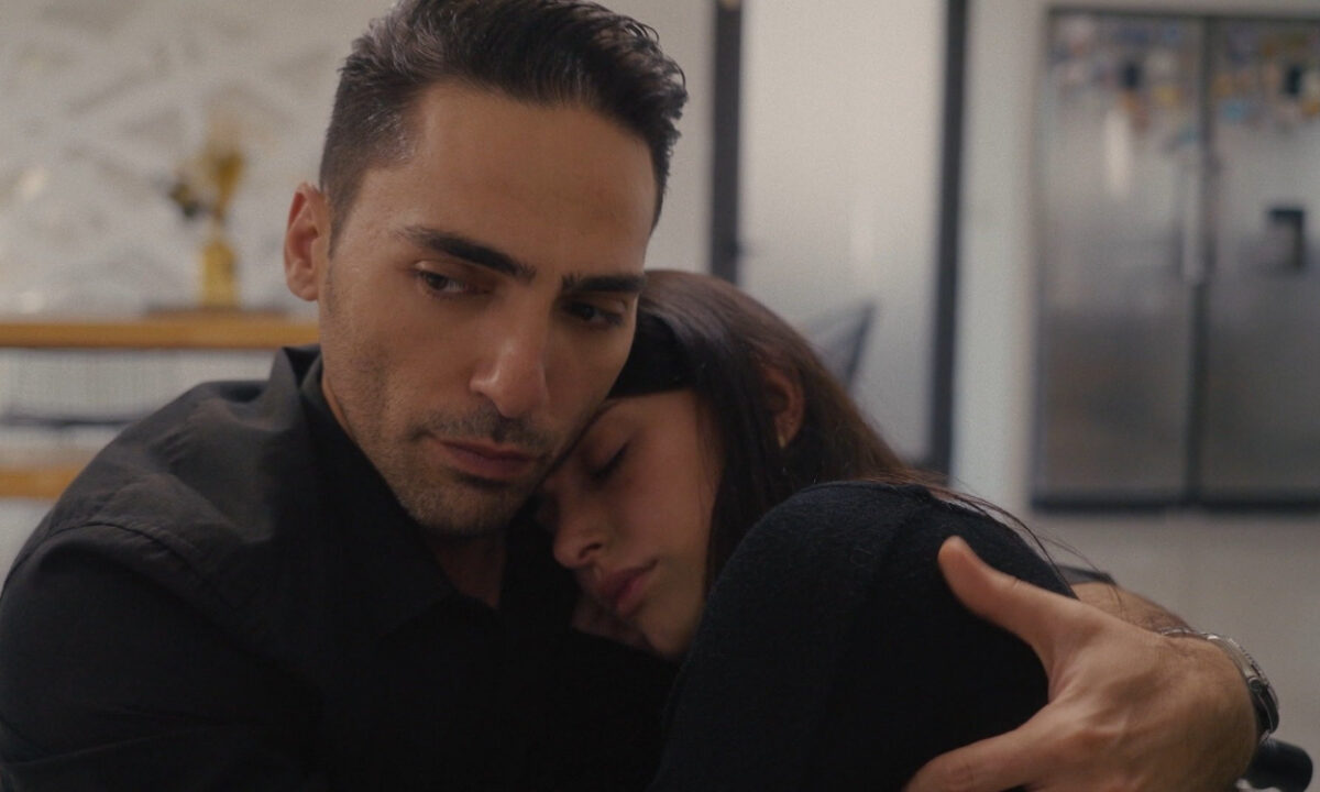 Η Γη της Ελιάς: Το σπίτι της Αριάδνης και του Κουράκου καίγεται και το μωρό εγκλωβίζεται στις φλόγες