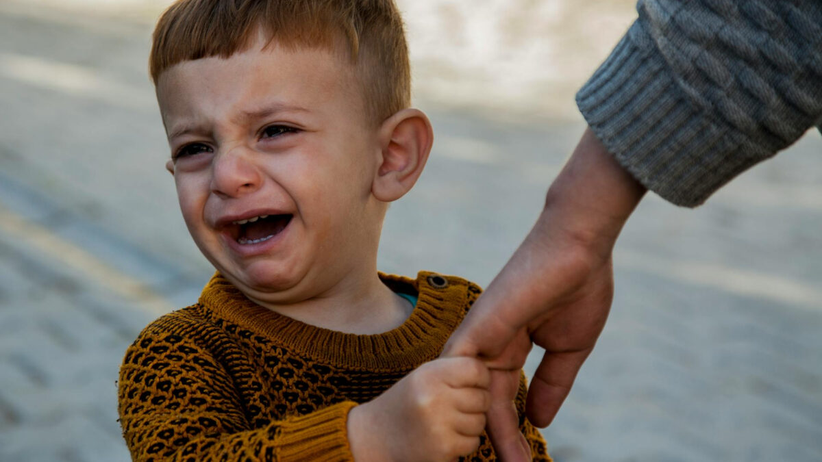 Γιατί το νήπιο παθαίνει συνέχεια tantrums; Οι ψυχολόγοι προειδοποιούν