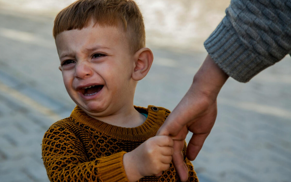 Γιατί το νήπιο παθαίνει συνέχεια tantrums; Οι ψυχολόγοι προειδοποιούν